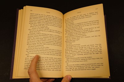 Lot 826 - King (Stephen). Carrie, 1st UK edition, London: New English Library, 1974