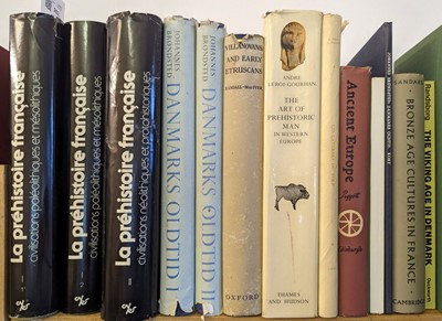 Lot 262 - Lumley (Henry de & Jean Guilaine). La Prehistoire Francaise, 3 volumes in 2, 1976