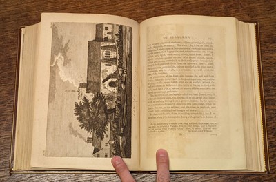 Lot 88 - White (Gilbert). The Natural History and Antiquities of Selborne, 1st edition, 1789