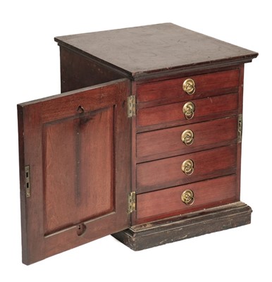 Lot 322 - Collectors Chest. A handsome Victorian tabletop collectors chest
