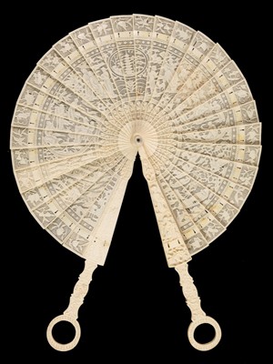 Lot 354 - Chinese. An ivory cockade fan, late 18th/early 19th century
