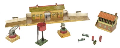 Lot 252 - Model Rail. A collection of Hornby Series model rail circa 1950s