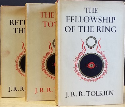 Lot 399 - Fiction, A large collection of modern fiction, poetry & 1st edition books