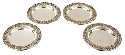 Lot 84 - Stuart Devlin. Four silver dishes by Stuart Devlin, London 1972