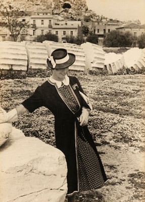 Lot 80 - Stark (Freya). Seen in the Hadhramaut, signed edition deluxe, London: John Murray, 1938