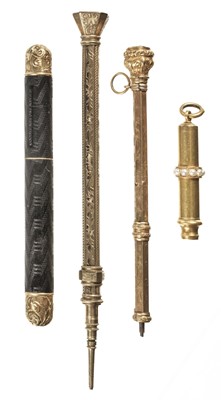 Lot 52 - Propelling Pencils. An Edwardian 18ct gold propelling pencil by Sampson Mordan & Co