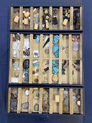 Lot 98 - Gaming Counters. A collection of Chinese mother of pearl gaming counters