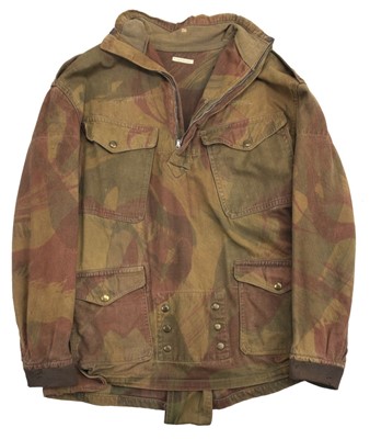 Lot 35 - Denison Smock. WWII Airborne Troops Denison smock belonging to Richard H Greenfield