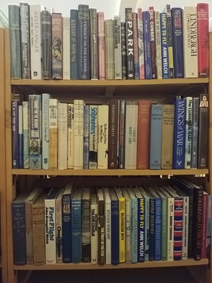 Lot 371 - Military & Aviation. A large collection of modern military & aviation reference