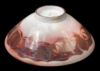 Lot 415 - Caiger-Smith MBE (Alan, 1930-2020). A large Aldermaston pottery red lustre bowl, c.1974