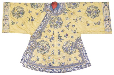 Lot 629 - Chinese. A finely embroidered yellow silk robe, late 19th/early 20th century