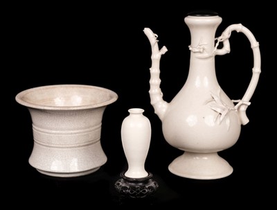 Lot 26 - Chinese crackle glazed earthenwares, 18/19th century