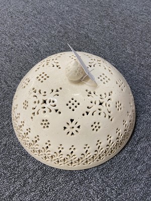 Lot 346 - Leeds Pottery. A large Leeds creamware chestnut basket with cover and stand