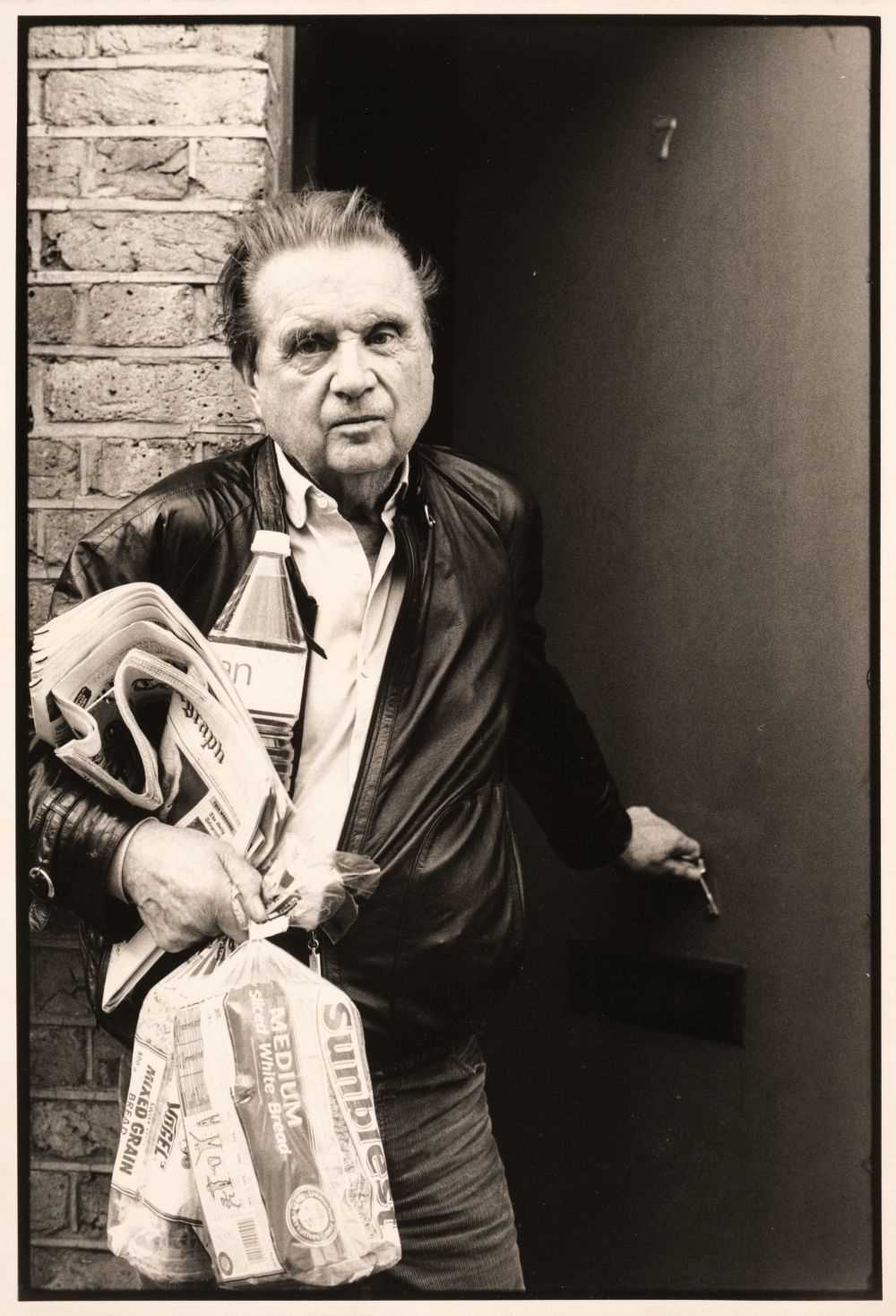 Lot 85 - Bacon (Francis, 1909-1992). Portrait of the artist at Reece Mews, London, on his 80th birthday