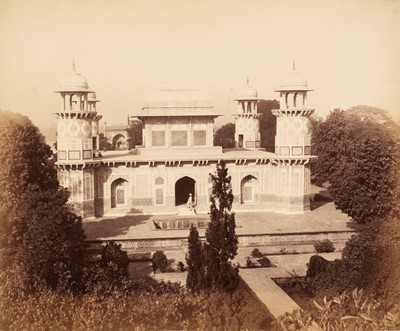 Lot 58 - Miscellaneous photography, late 19th and early 20th century