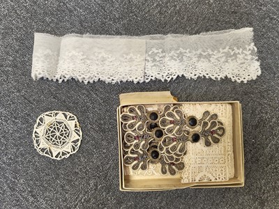 Lot 755 - Lace. A collection of lace items, some handmade, 19th-mid 20th century