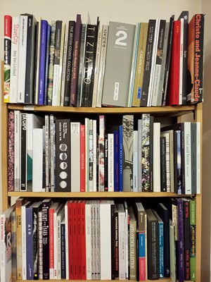Lot 226 - Art Reference. A large collection of modern art reference