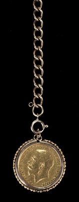 Lot 477 - Sovereign. Edward VII full gold sovereign, 1912 and watch chain