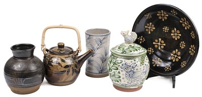 Lot 526 - Dick (Peter, 1936-2012) at Coxwold Pottery. A collection of studio pottery