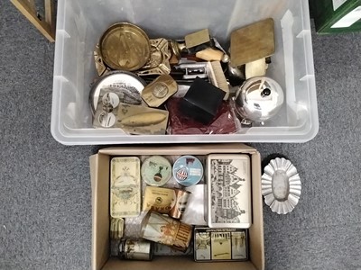 Lot 499 - Airship Miscellanea. A mixed collection, including a large airship jelly mould