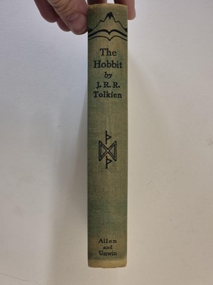 Lot 739 - Tolkien (J. R. R.) The Hobbit, 2nd edition, 6th impression, 1954