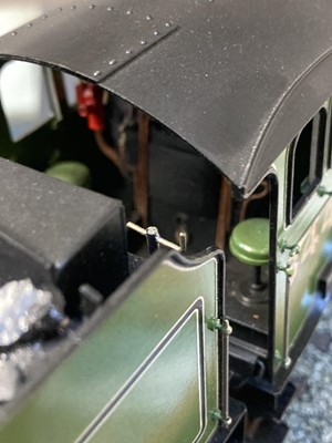 Lot 4 - Locomotive. A well presented and detailed 7 mm finescale (2-rail) electric comdel of the LNER Class
