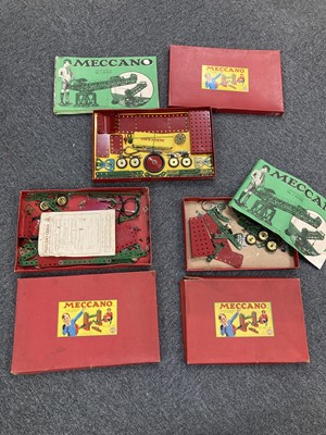 Lot 9 - Model Cars. Dinky diecast model vehicles, commercial, agricultural, military and road cars