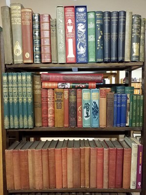 Lot 318 - Fiction & Illustrated Literature. A large collection of late 19th Century to modern fiction & illustrated literature