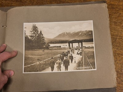 Lot 21 - View Books. New York, Canadian Rockies, Vancouver, Yosemite, Grand Canyon