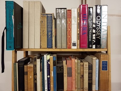 Lot 430 - Miscellaneous Literature. A collection of modern miscellaneous literature & art reference