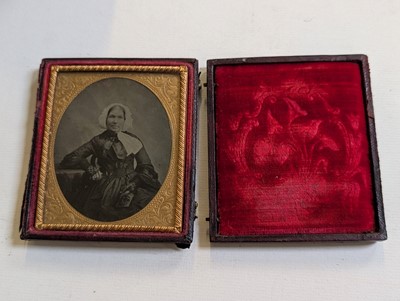 Lot 10 - Cased Images. An unusual quarter-plate ambrotype showing five ambrotype portraits...