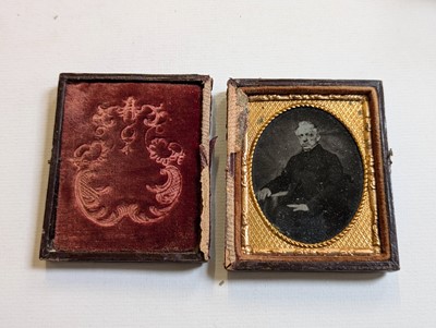 Lot 10 - Cased Images. An unusual quarter-plate ambrotype showing five ambrotype portraits...