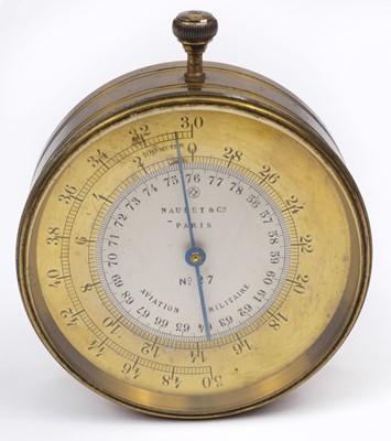 Lot 398 - Aviation Altimeter. A WWI French aircraft altimeter by Naudet & Cie, Paris