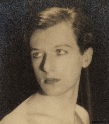 Lot 53 - Beaton (Cecil, 1904-1980, attributed to). Self-portrait, c. mid 1920s