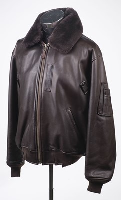 Lot 422 - Flying Jacket. A superb replica of a WWII American Type B-150 brown leather flying jacket