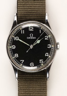 Lot 437 - Pilot's Wristwatch. WWII RAF Omega military wristwatch