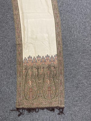 Lot 468 - Shawl. A Dehliwork shawl, circa 1850s