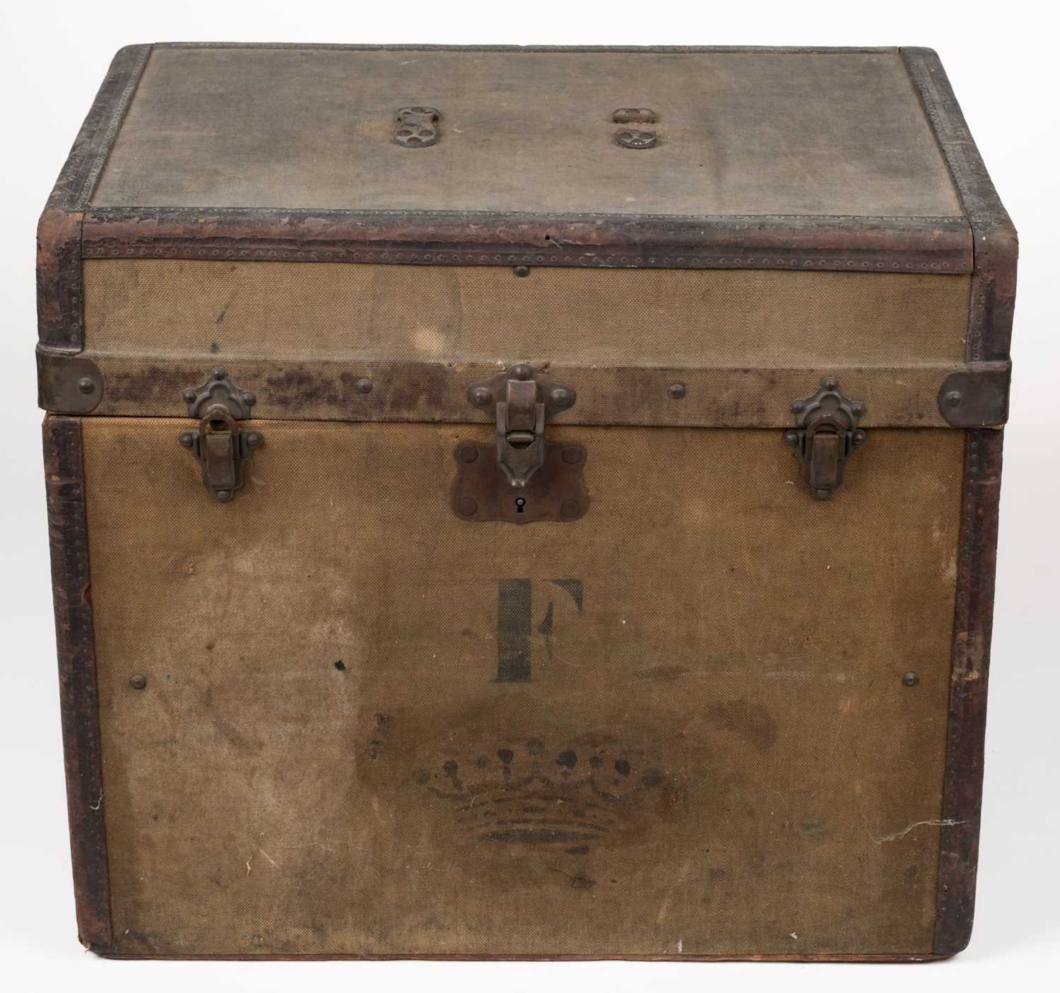 Lot 460 - Luggage. A hat trunk, Paris: Lebel Stritter, early 20th century, & 2 top hats, tailcoats & shirts