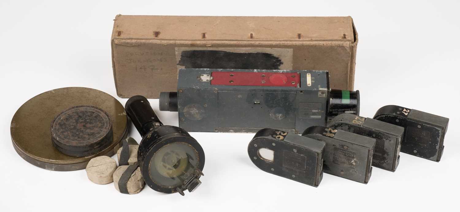 Lot 96 - RAF gun camera. A WWII RAF Type G.45 gun camera, as used in the Spitfire and Hurricane