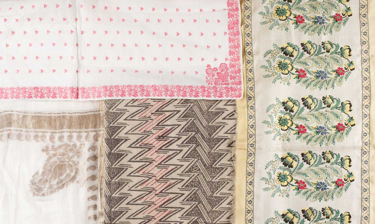 Lot 528 - Shawl. A woven silk stole, circa 1830
