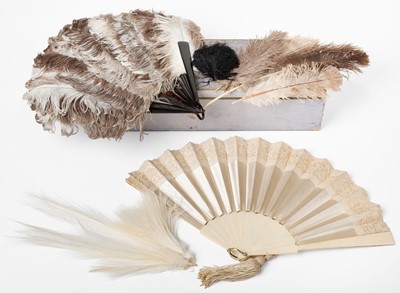 Lot 366 - Decorative Fan. A lace and satin fan, early 20th century, and other accessories
