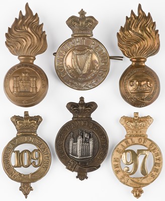 Lot 485 - Tower Hamlets Rifles. A Vicorian glengarry badge, circa 1881-1901 and other badges