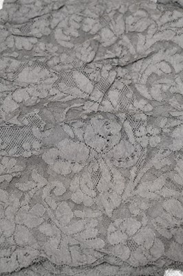 Lot 540 - Lace. A collection of lace, 19th and early 20th century