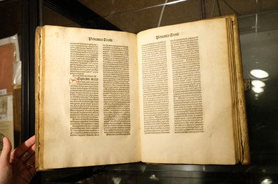 Lot 215 - Columna (Guido de). [Historia destructionis Troiae], 2nd edition, Strasbourg, c. 1486