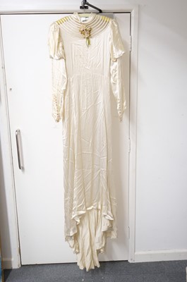 Lot 267 - Clothing. A 1940s wedding dress, & other wedding dresses and paraphernalia