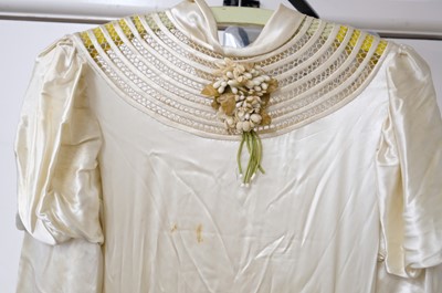 Lot 267 - Clothing. A 1940s wedding dress, & other wedding dresses and paraphernalia