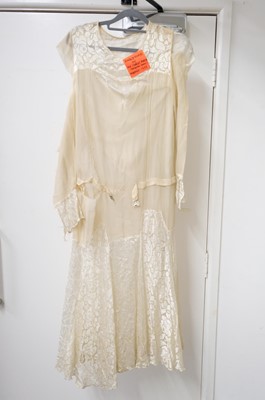 Lot 267 - Clothing. A 1940s wedding dress, & other wedding dresses and paraphernalia