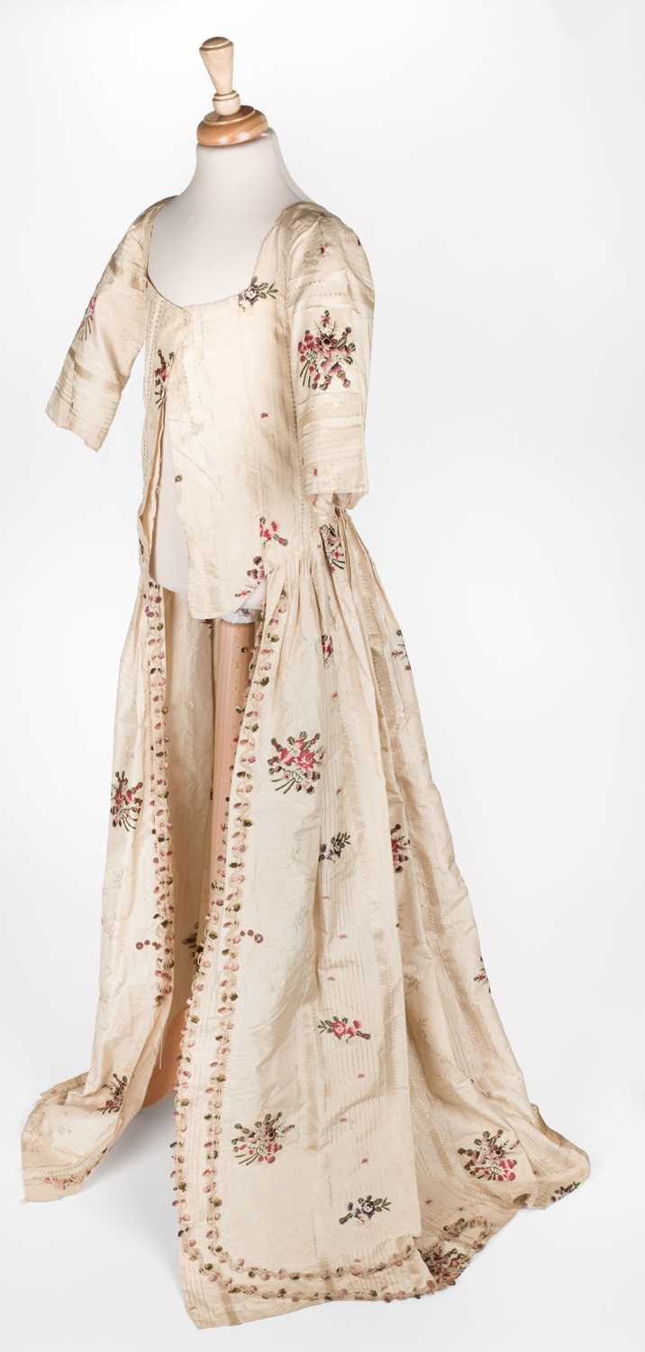 Lot 271 - Clothing. A Spitalfields silk overdress, circa 1780s