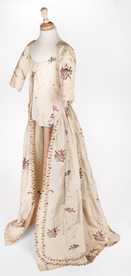Lot 271 - Clothing. A Spitalfields silk overdress, circa 1780s