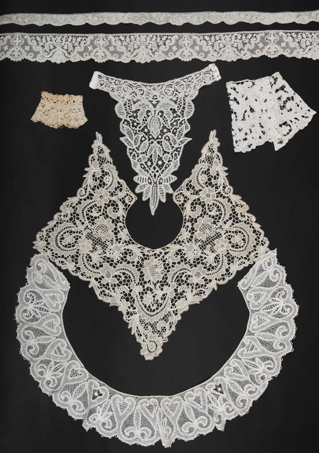 Lot 304 - Branscombe. A group of lace items, mid 19th-early 20th century, & 18th c. Devonshire lace